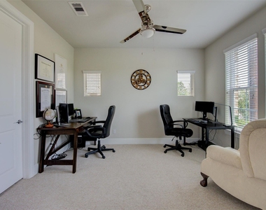 9664 Knight Road - Photo Thumbnail 4