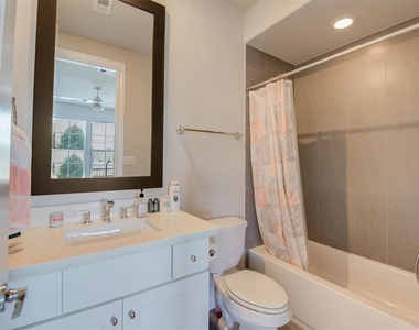 9664 Knight Road - Photo Thumbnail 5