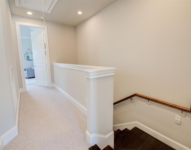 9664 Knight Road - Photo Thumbnail 16