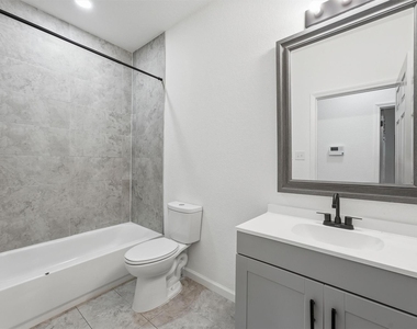 319 N Carolina Street - Photo Thumbnail 13