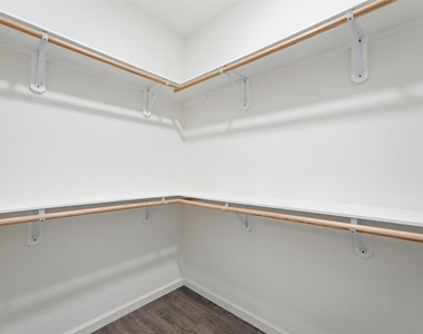 319 N Carolina Street - Photo Thumbnail 16