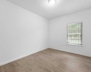 319 N Carolina Street - Photo Thumbnail 12