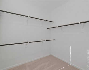 5562 Amber Brook Lane - Photo Thumbnail 23