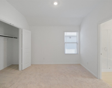 5562 Amber Brook Lane - Photo Thumbnail 24