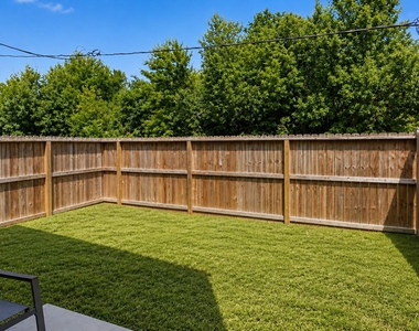 8159 Tate St - Photo Thumbnail 13