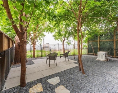 1230 W 25th Street - Photo Thumbnail 20