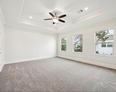1230 W 25th Street - Photo Thumbnail 13