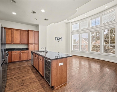 2923 Pease Street - Photo Thumbnail 4
