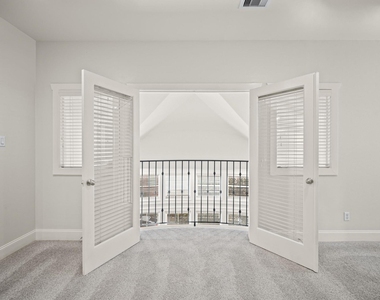 2923 Pease Street - Photo Thumbnail 18