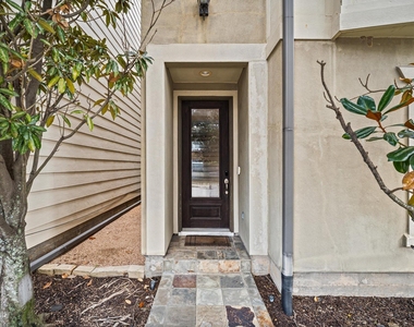 2923 Pease Street - Photo Thumbnail 2