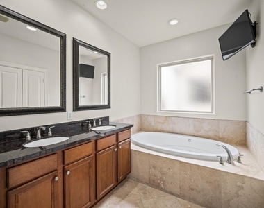 2923 Pease Street - Photo Thumbnail 22