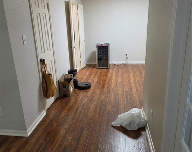1311 Antoine Drive - Photo Thumbnail 10