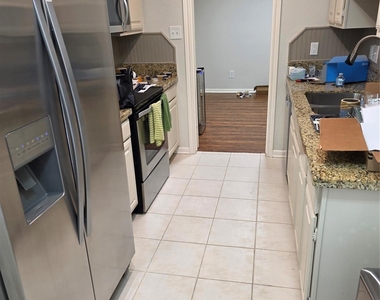 1311 Antoine Drive - Photo Thumbnail 8