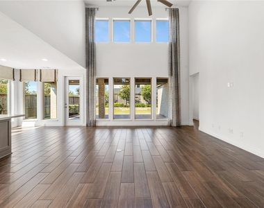 28618 Casen Ranch Lane - Photo Thumbnail 8