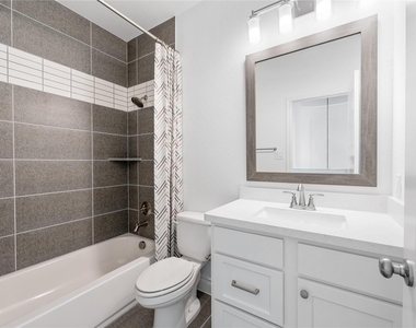 28618 Casen Ranch Lane - Photo Thumbnail 32