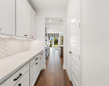 28618 Casen Ranch Lane - Photo Thumbnail 17