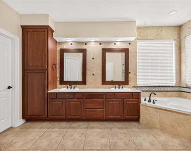 32515 Westminster Drive - Photo Thumbnail 23
