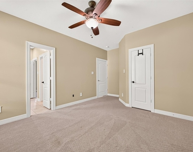 32515 Westminster Drive - Photo Thumbnail 17