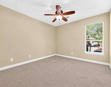 32515 Westminster Drive - Photo Thumbnail 48