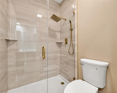 32515 Westminster Drive - Photo Thumbnail 15
