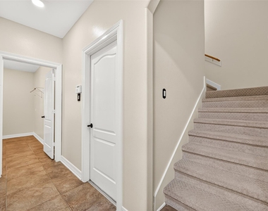 32515 Westminster Drive - Photo Thumbnail 26