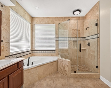 32515 Westminster Drive - Photo Thumbnail 24