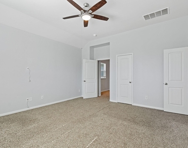 3902 Deledda Drive - Photo Thumbnail 23