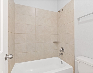 3902 Deledda Drive - Photo Thumbnail 35