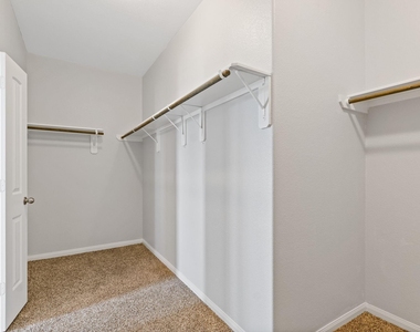 3902 Deledda Drive - Photo Thumbnail 26