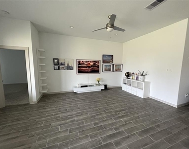 28442 Hazel Trail - Photo Thumbnail 6
