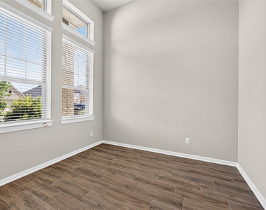 29627 Mahogany View Lane - Photo Thumbnail 7