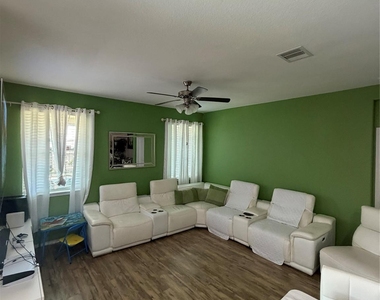 5439 Redwood Summit Lane - Photo Thumbnail 1