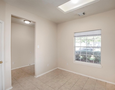5008 Blanco Drive - Photo Thumbnail 26