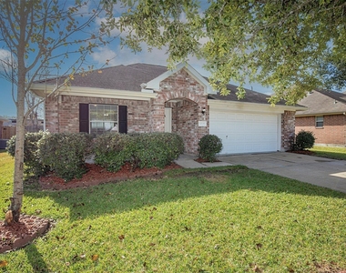 5008 Blanco Drive - Photo Thumbnail 1