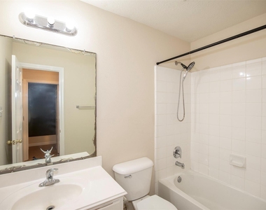 5008 Blanco Drive - Photo Thumbnail 20