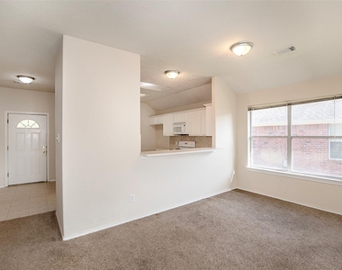 5008 Blanco Drive - Photo Thumbnail 10