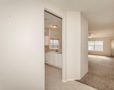 5008 Blanco Drive - Photo Thumbnail 25