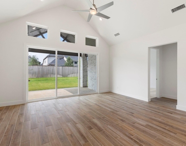8011 Fenway Heights Drive - Photo Thumbnail 17