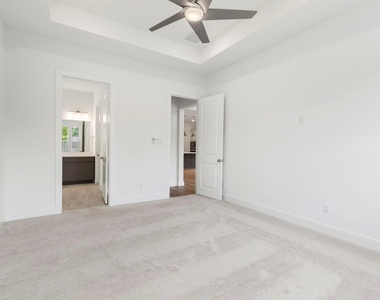 8011 Fenway Heights Drive - Photo Thumbnail 20