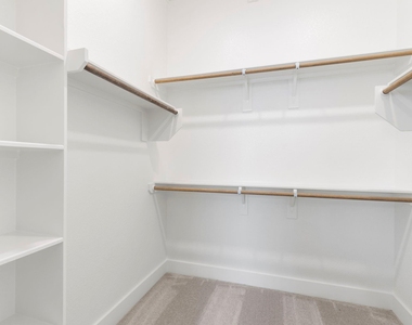 8011 Fenway Heights Drive - Photo Thumbnail 22