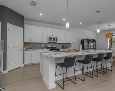 20501 Verawood Loop - Photo Thumbnail 7