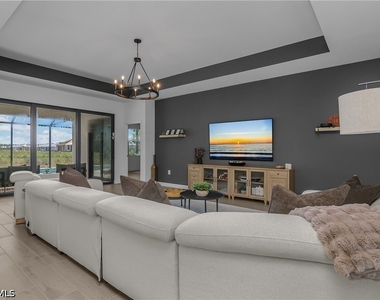 20501 Verawood Loop - Photo Thumbnail 3