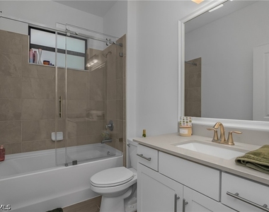 20501 Verawood Loop - Photo Thumbnail 17