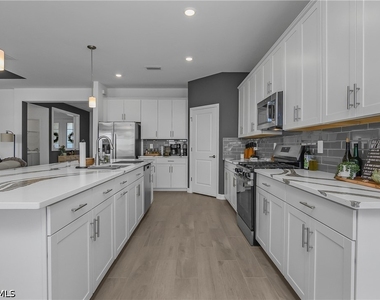 20501 Verawood Loop - Photo Thumbnail 8