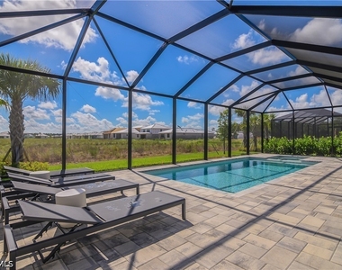 20501 Verawood Loop - Photo Thumbnail 24