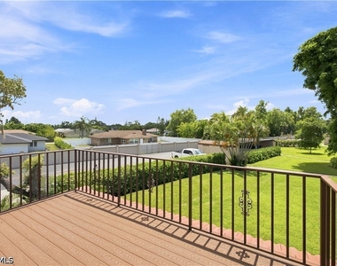 27761 Hacienda East Boulevard - Photo Thumbnail 26