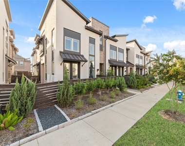 16515 Texas Hill Country Road - Photo Thumbnail 3