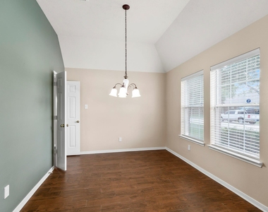 3403 Cypress Village Drive - Photo Thumbnail 7