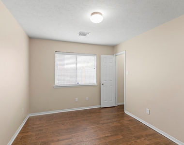 3403 Cypress Village Drive - Photo Thumbnail 19