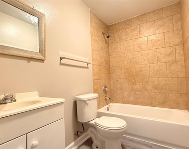 2619 Canfield Street - Photo Thumbnail 6